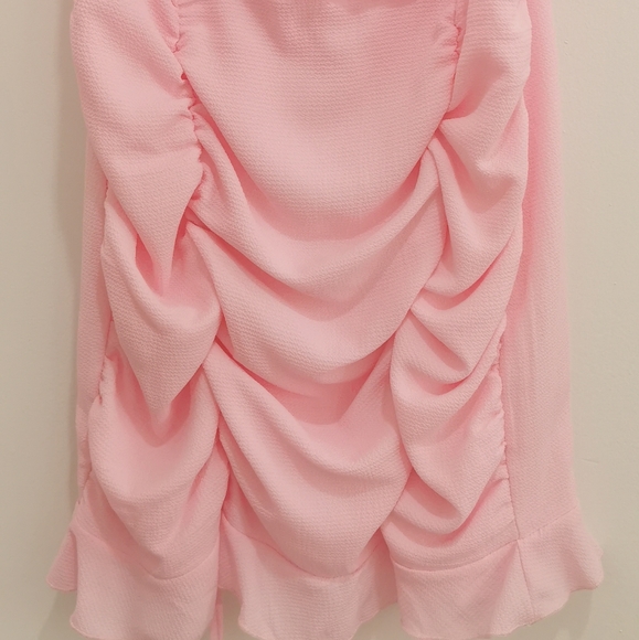 🌸 Pink Ruched Dress 🌸 - Picture 4 of 6